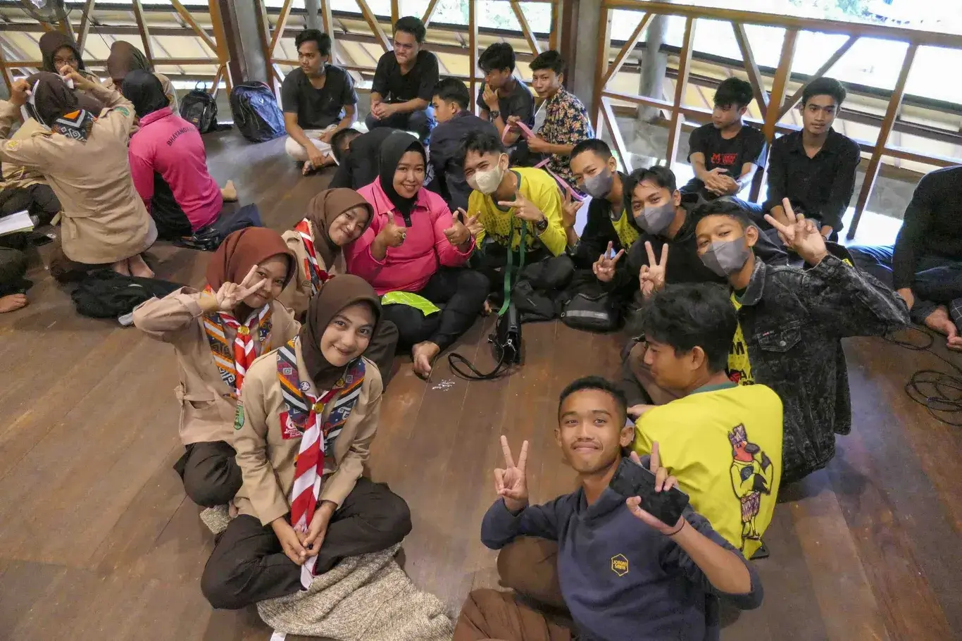 Edukasi dan Penyadartahuan